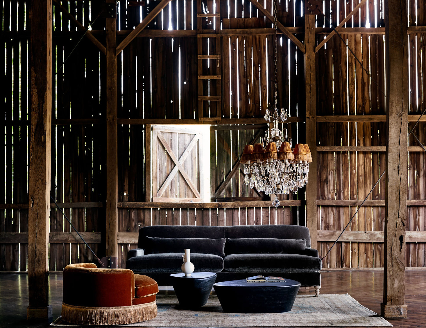 Dries Sofa