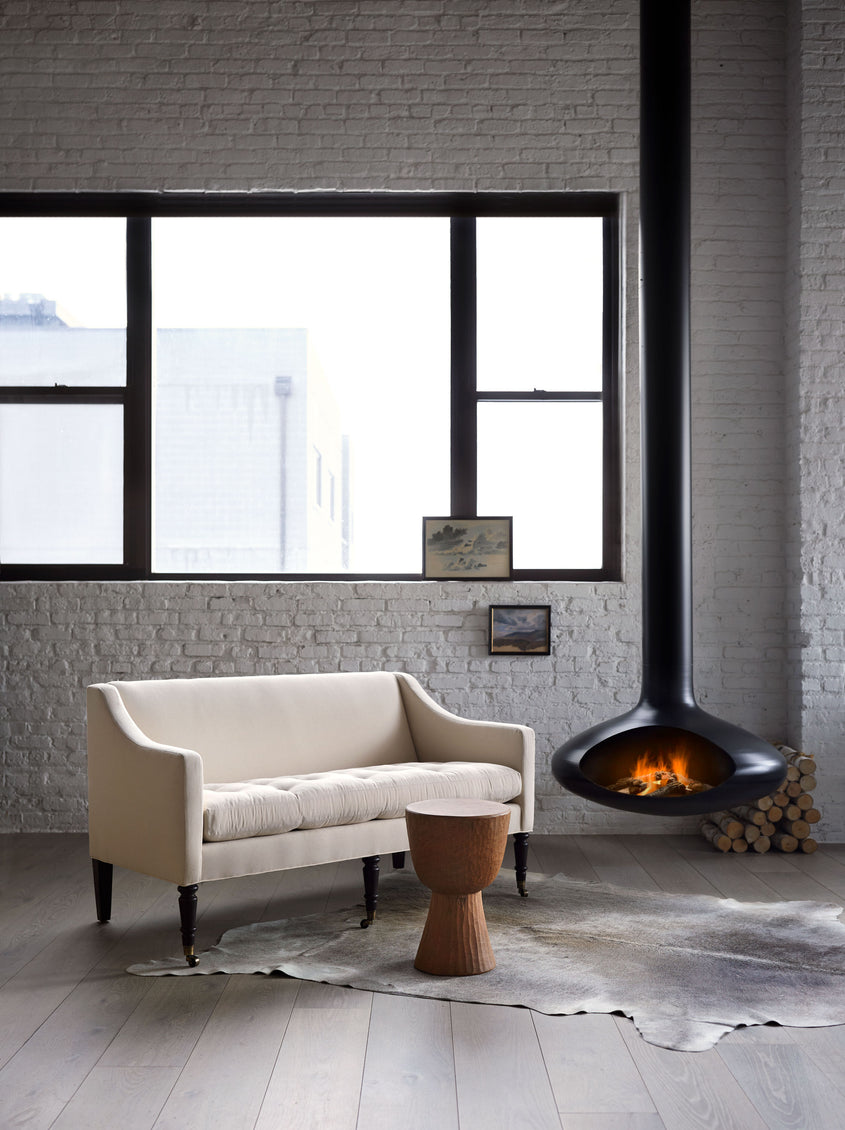 Gustav Loveseat